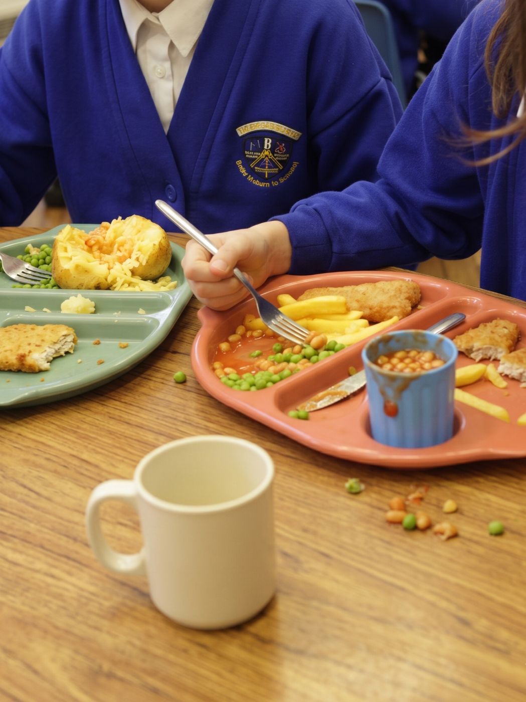 A school dining-hall meal service