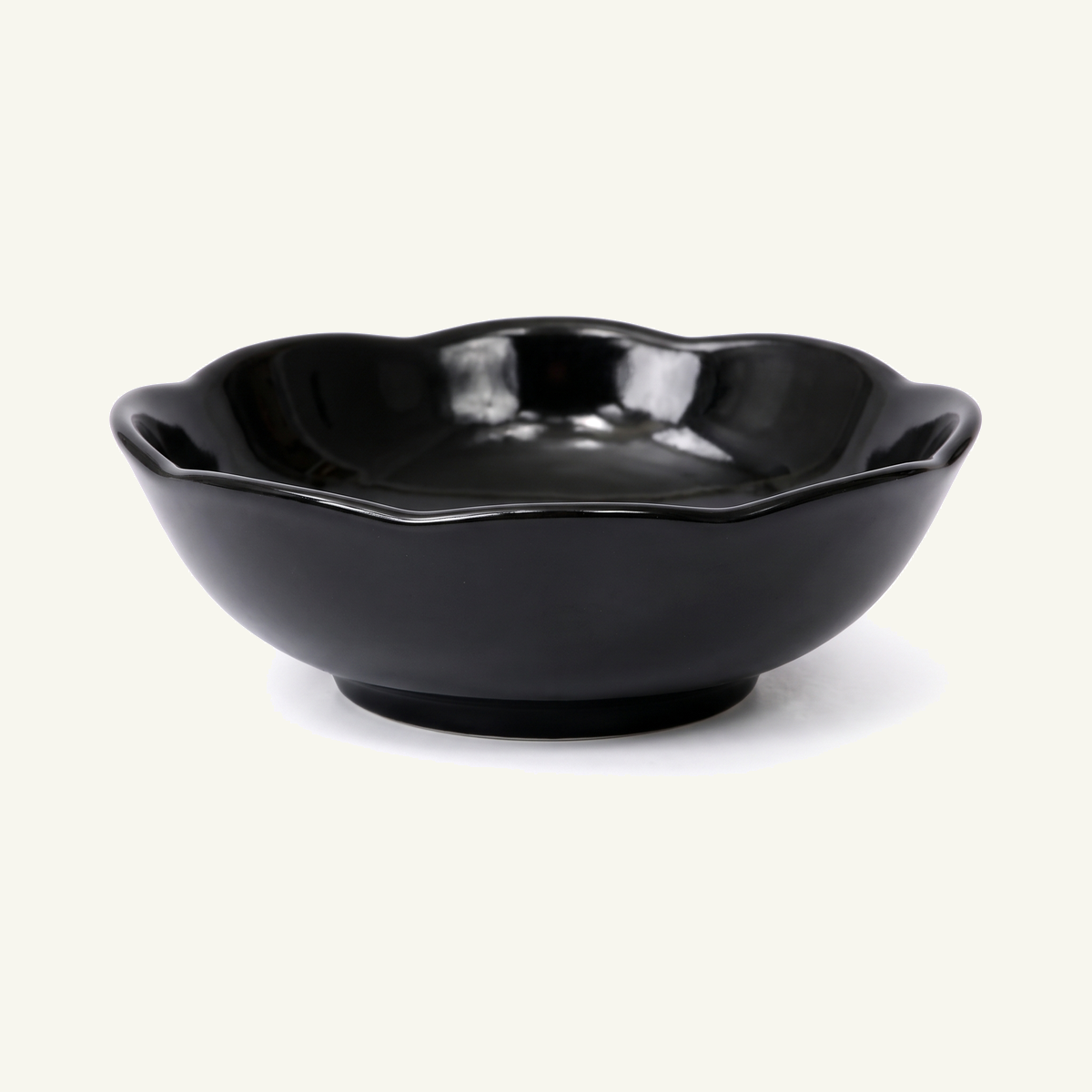 Lotus-shaped plate